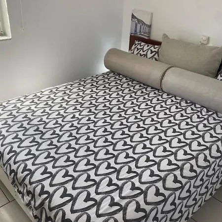 アパート Old King's House